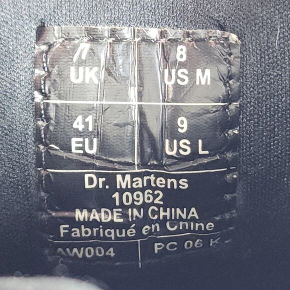 Dr Martens 10963 Vtg US M8 /L9 Black Leather Lace Up Ankle Combat Boots - Picture 12 of 16